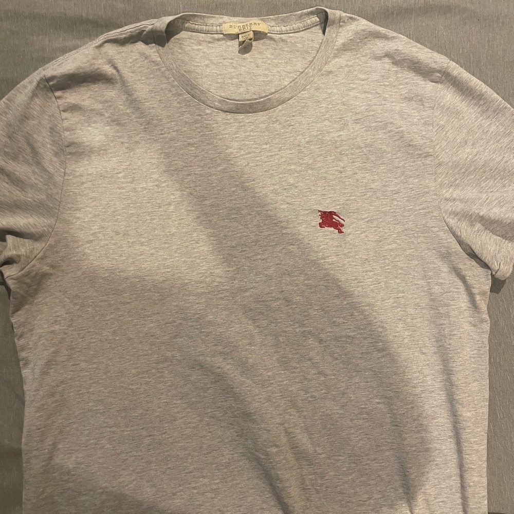 Grey Burberry Brit t shirt size large